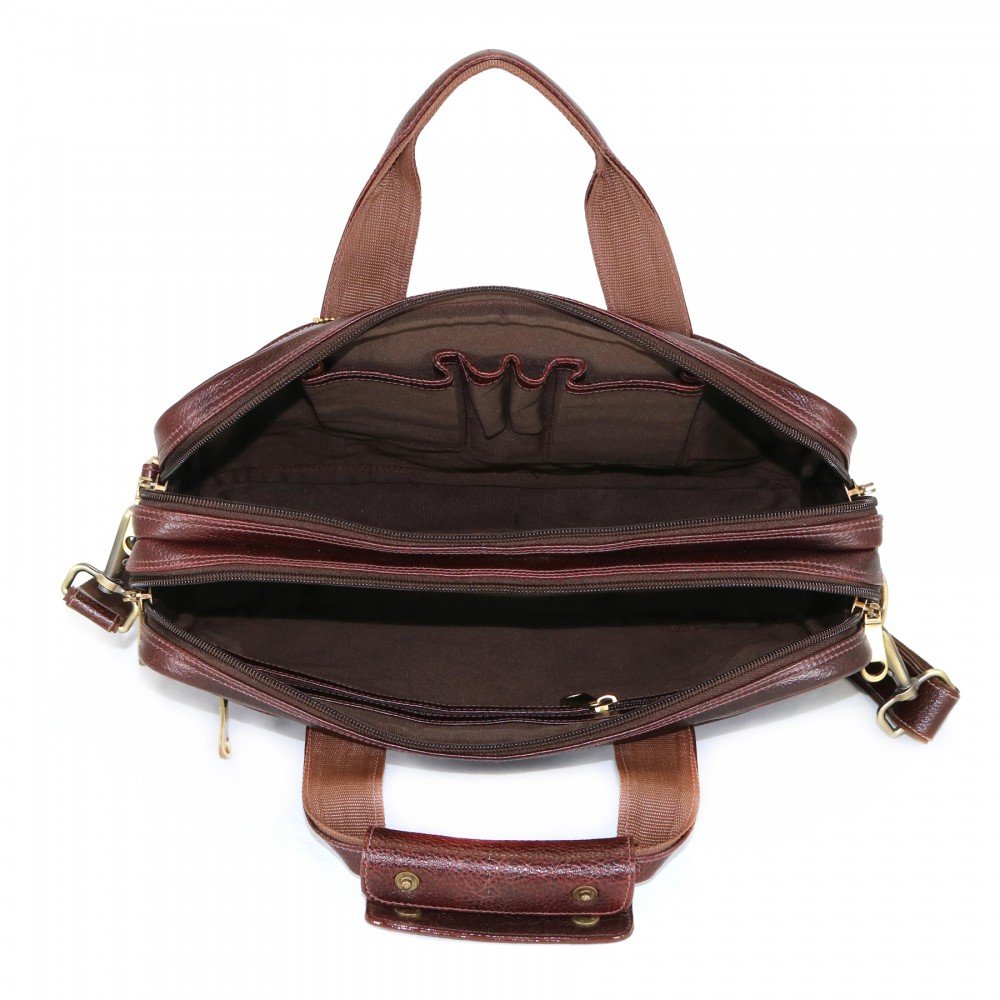 minimalist laptop bag in Dark brown